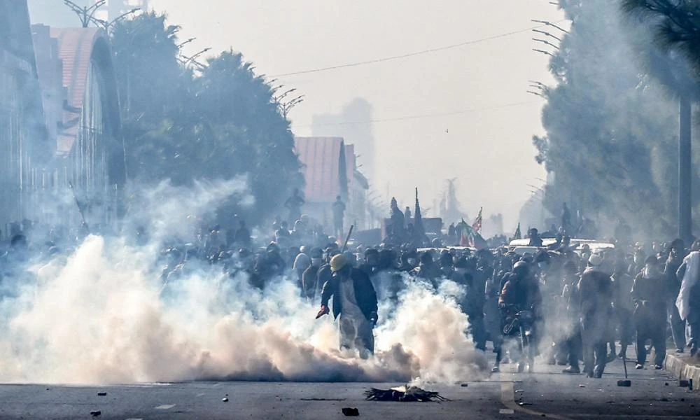 Πακιστάν: Τουλάχιστον 9 νεκροί από επίθεση ενόπλων σε στρατόπεδο